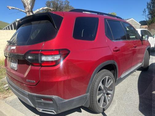 2023 Honda Pilot Touring