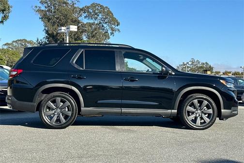 2025 Honda Pilot Sport