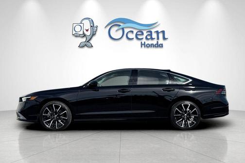 Crystal Black Pearl 2026 Honda Accord Hybrid Touring