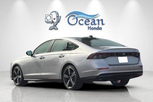 Solar Silver Metallic 2026 Honda Accord SE
