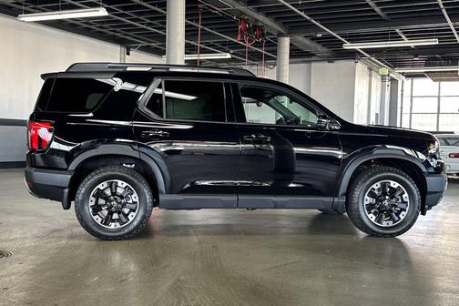 Crystal Black Pearl 2026 Honda Passport TrailSport Elite