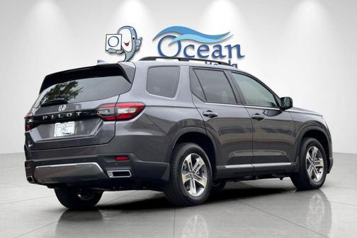 Modern Steel Metallic 2026 Honda Pilot EX-L