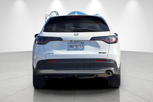 Platinum White Pearl 2024 Honda HR-V Sport