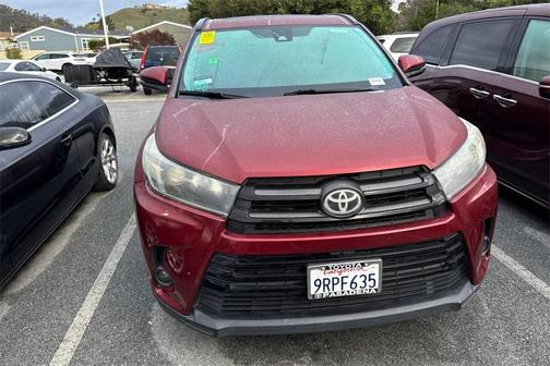 2019 Toyota Highlander SE