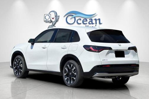 Platinum White Pearl 2027 Honda HR-V EX-L