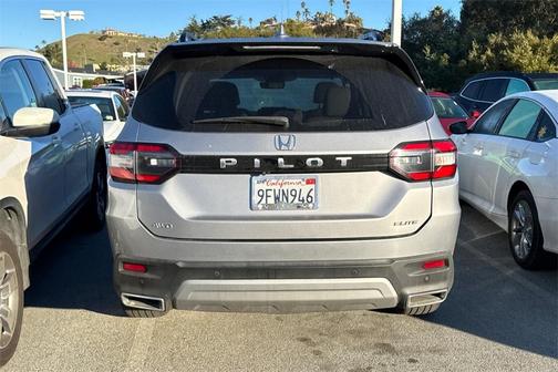 2023 Honda Pilot Elite