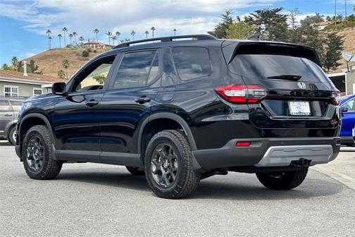2025 Honda Pilot TrailSport