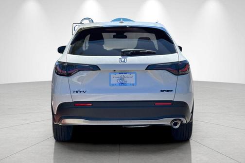 Platinum White Pearl 2026 Honda HR-V Sport