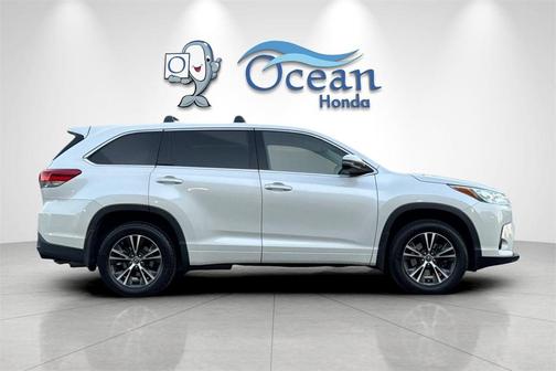 2018 Toyota Highlander LE