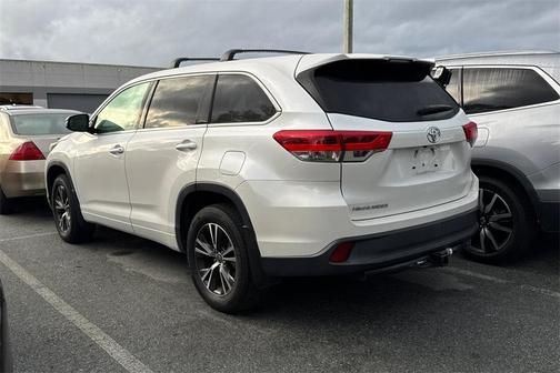 2018 Toyota Highlander LE