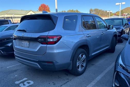 2023 Honda Pilot EX-L 7-Passenger