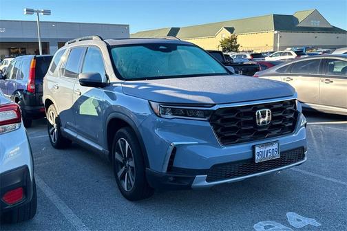 2025 Honda Pilot Touring