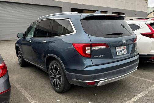 2019 Honda Pilot Touring 8-Passenger