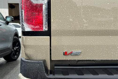 2022 GMC Canyon AT4 w/Leather