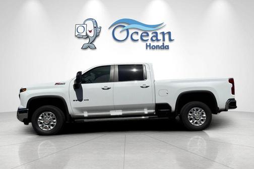 Summit White 2025 Chevrolet Silverado 2500 LT
