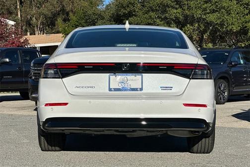 2025 Honda Accord Hybrid Touring