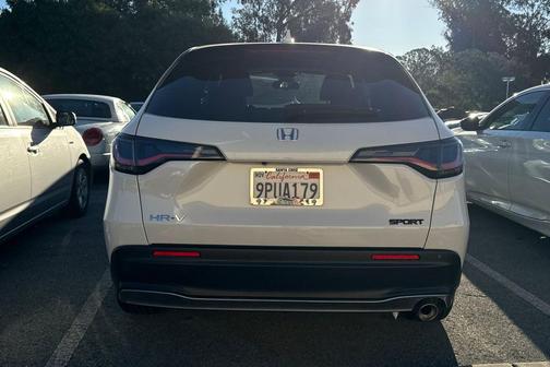 Platinum 2025 Honda HR-V Sport