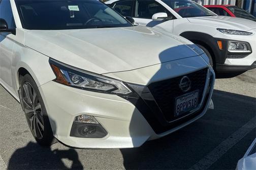 2020 Nissan Altima 2.5 SR