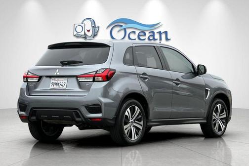 Labrador Black Pearl 2026 Mitsubishi Outlander Sport 2.0 ES
