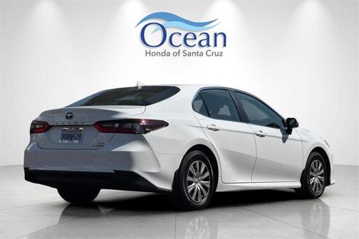 2023 Toyota Camry Hybrid LE