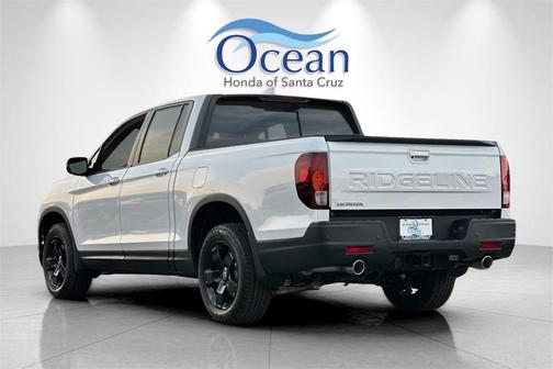 2025 Honda Ridgeline Black Edition
