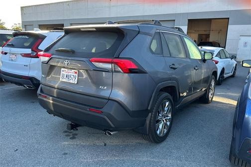 2019 Toyota RAV4 XLE Premium