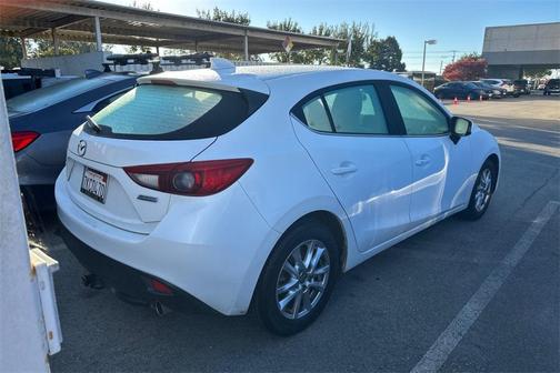 2015 Mazda Mazda3 i Touring