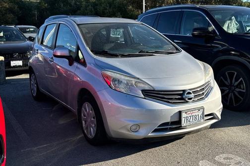 Brilliant Silver Metallic 2014 Nissan Versa Note SV