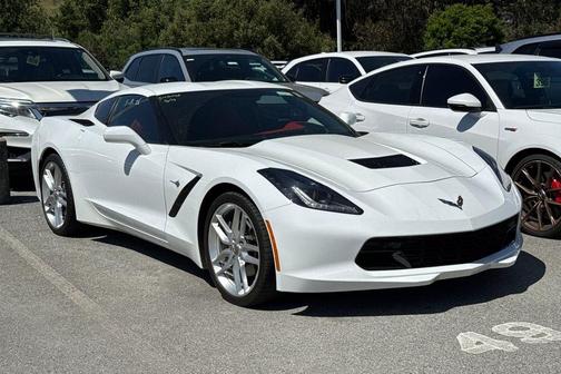 Arctic White 2018 Chevrolet Corvette Stingray