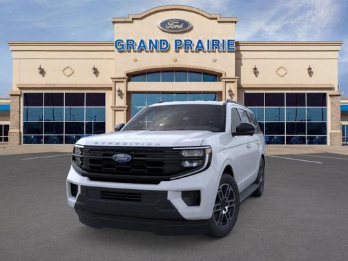 Space Silver Metallic 2026 Ford Expedition Active