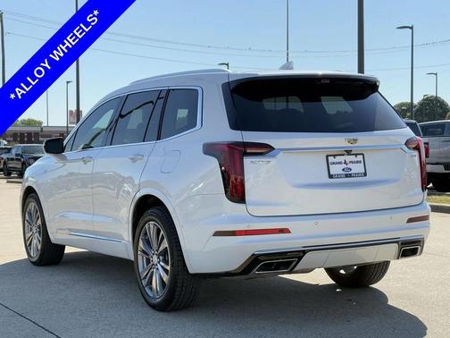 2024 Cadillac XT6 Premium Luxury FWD