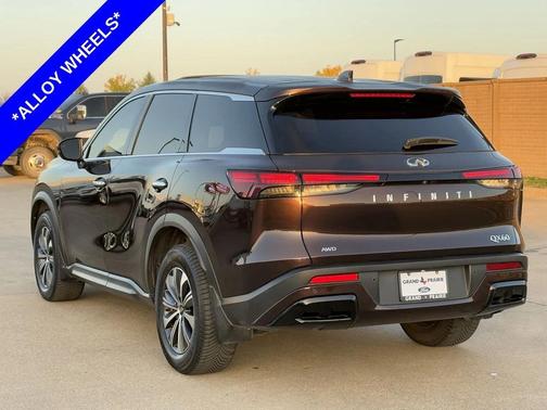 2022 INFINITI QX60 Pure