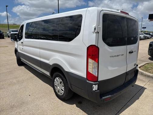 2022 Ford Transit-350 XLT