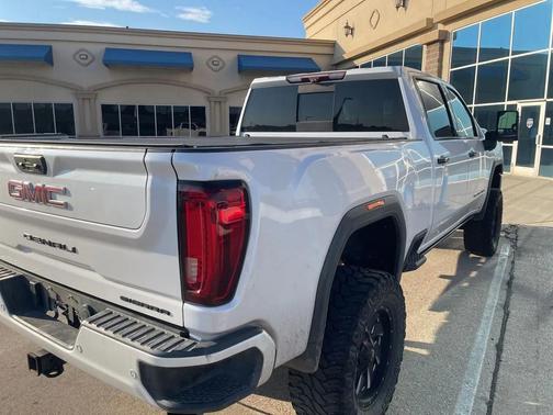 2020 GMC Sierra 2500 Denali