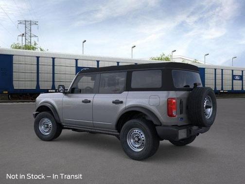 Carbonized Gray Metallic 2026 Ford Bronco Base