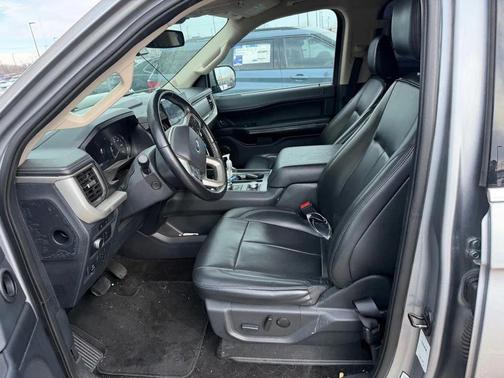 2022 Ford Expedition Max XLT