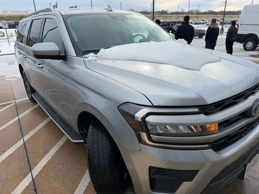 2022 Ford Expedition Max XLT