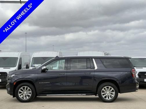 2023 Chevrolet Suburban Premier