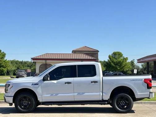 2025 Ford F-150 Lightning XLT