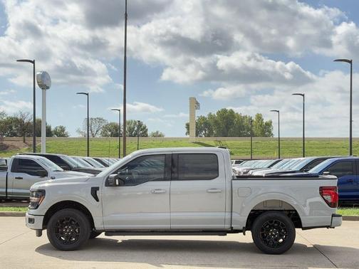 Avalanche 2026 Ford F-150 XLT