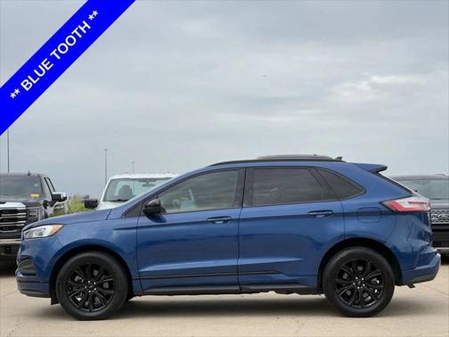 2022 Ford Edge SE