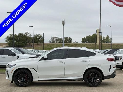2022 BMW X6 M50i