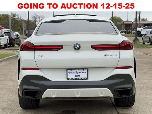 2022 BMW X6 M50i
