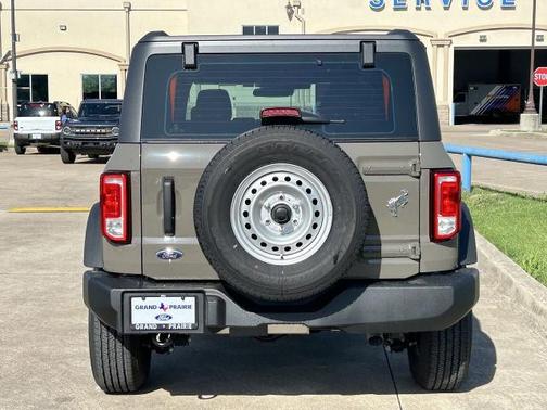 2025 Ford Bronco Base