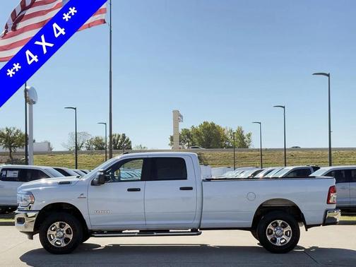 2024 RAM 3500 Big Horn Crew Cab 4x4 8' Box