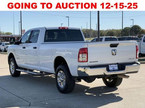 2024 RAM 3500 Big Horn Crew Cab 4x4 8' Box
