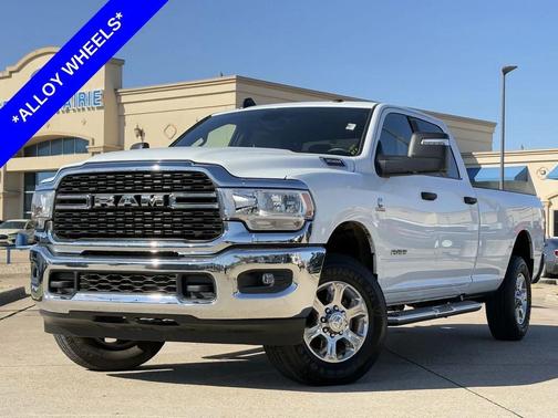 2024 RAM 3500 Big Horn Crew Cab 4x4 8' Box