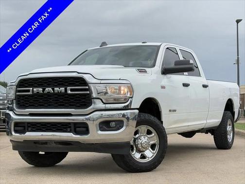 2022 RAM 2500 Tradesman Crew Cab 4x4 8' Box
