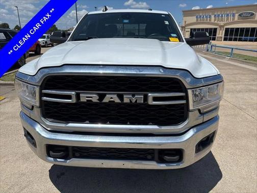 2022 RAM 2500 Tradesman Crew Cab 4x4 8' Box