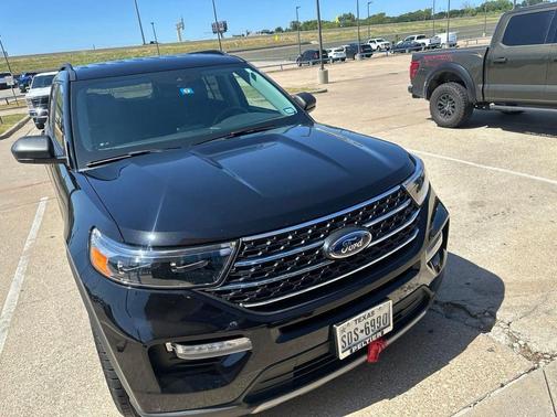 Agate Black 2022 Ford Explorer XLT